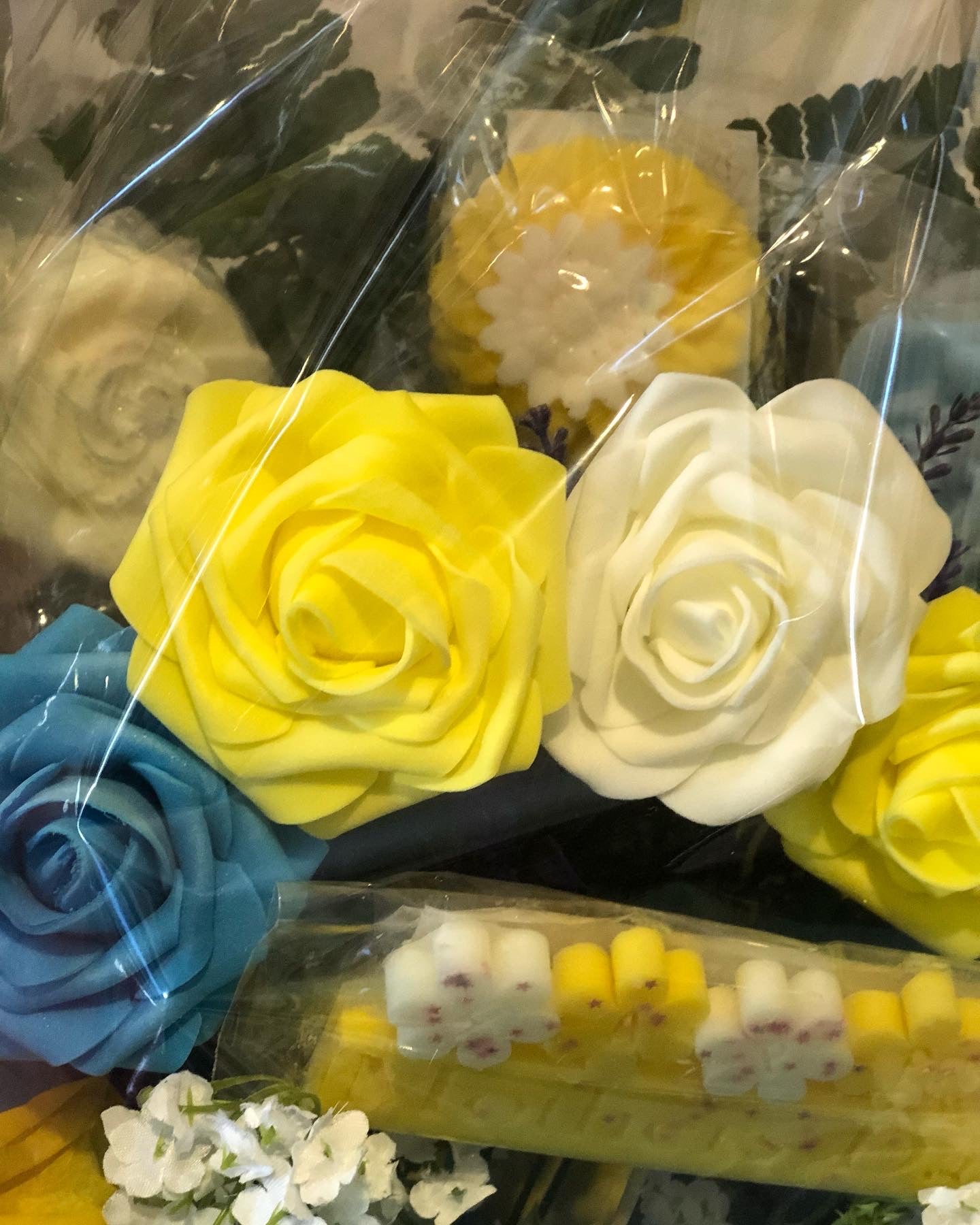 Wax Bouquets Yellow & Blue